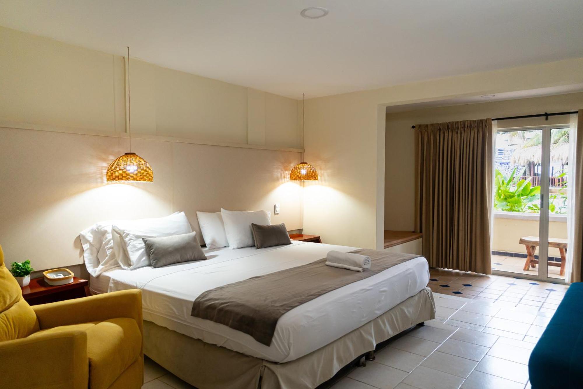 Playa Palmeras Beach Resort Картахена Экстерьер фото